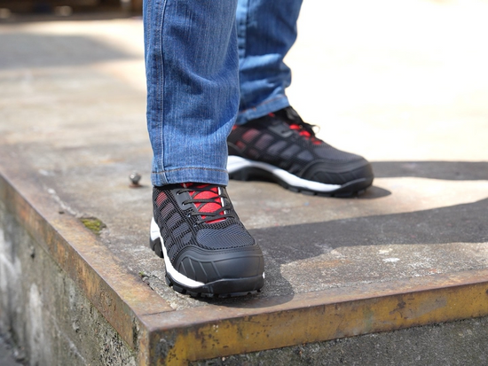 SCARPE DA LAVORO SPORTIVE E LEGGERE, DECOLLETE' S1P, TAGLIA 45