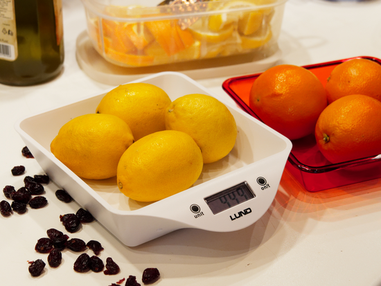 BILANCIA DA CUCINA CON CIOTOLA 800ML