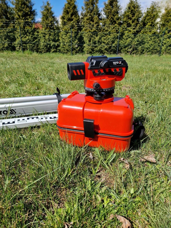 AUTO LEVEL 32X + ROD + TRIPOD SET