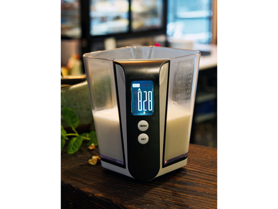 VIRTUVES SVARI AR 1200ML KONTEINERI