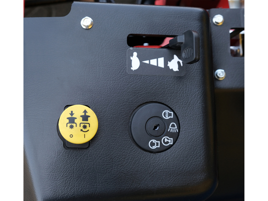 TRATOR, CORTADOR DE GRAMA A GASOLINA - GIRO ZERO