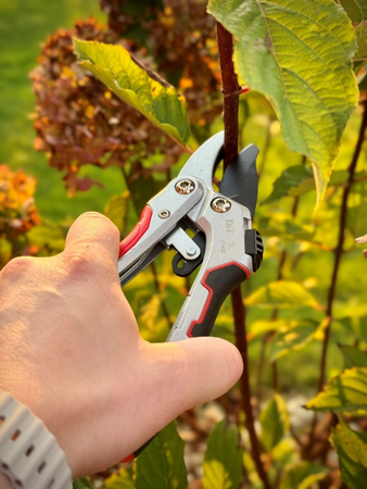 TESOURA DE PODA DE BIGORNA COM CATRACA 190MM