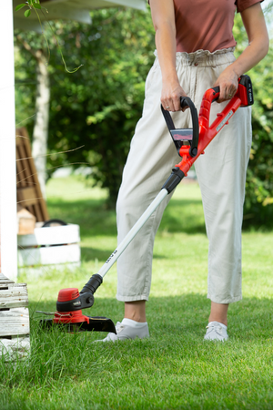 TRIMMER 18V 2 EM 1 - CABEÇA COM LÂMINAS + CABEÇA COM LINHA (SOMENTE FERRAMENTA)