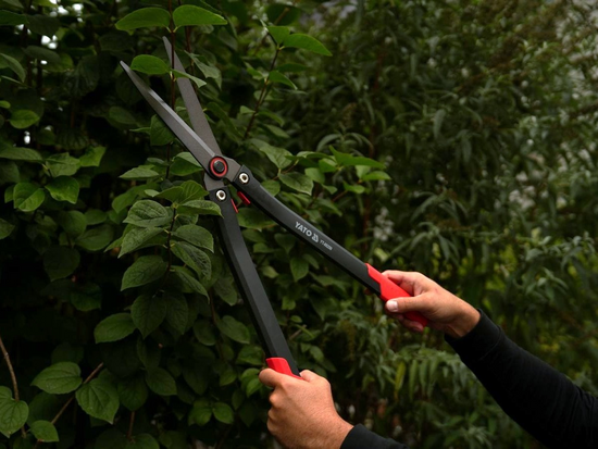 TESOURA PARA SEBES DE NYLON RETA