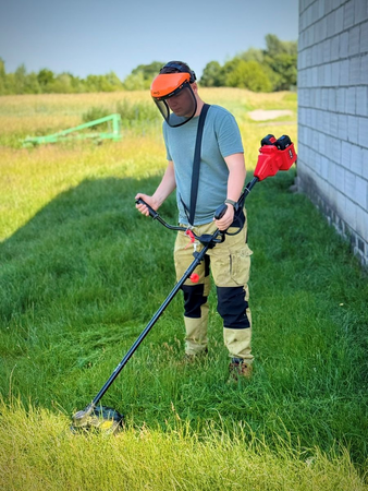 BE ŠEPEČETŲ ŠEPEČIŲ SVIESTAS 36V=2X18V SU DISKU IR LINIJA