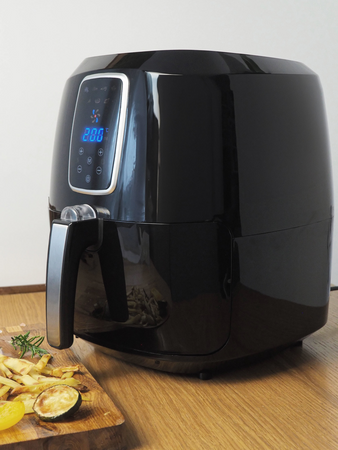 FRYER 5.2L 1800W LED PANELIS