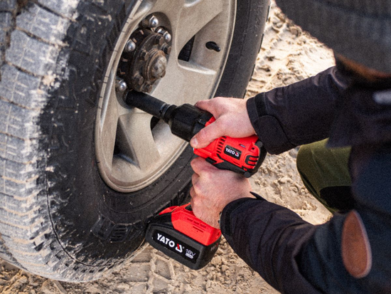 BRUSHLESS IMPACT WRENCH 18V, 1/2'', 700NM - BATTERY 3 AH