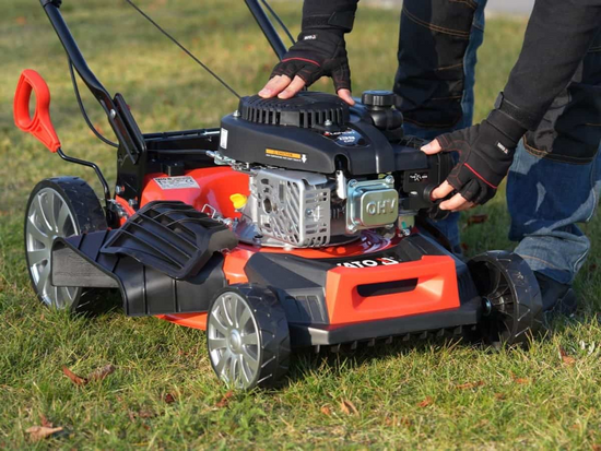 GASOLINE SELF-PROPELLED LAWN MOVER 46 CM