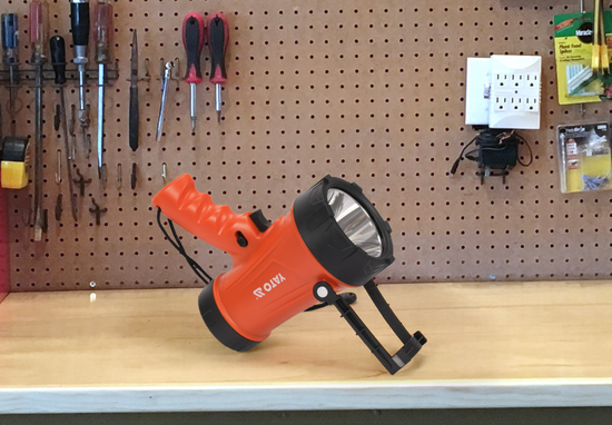 SPOTLIGHT 15W 1200LM IP68 RECHARGEABLE