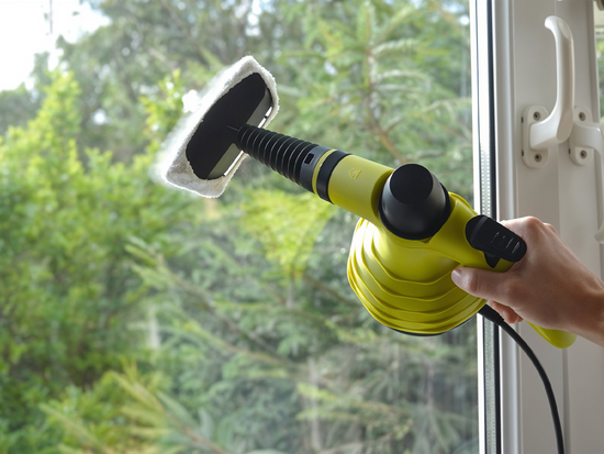 PARNÍ PRAČKA 900-1050W, 10 PŘÍSLUŠENSTVÍ