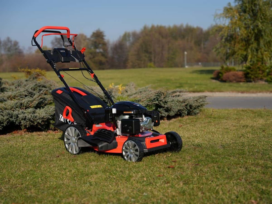 BENZÍNOVÁ KOSAČKA 53 CM S POHONOM 196 CM3