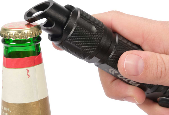 RECHARGEABLE FLASHLIGHT 10W 900LM IP64