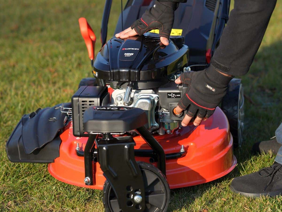 TOSAERBA A TRE RUOTE 53 CM CON TRAZIONE 196 CM3