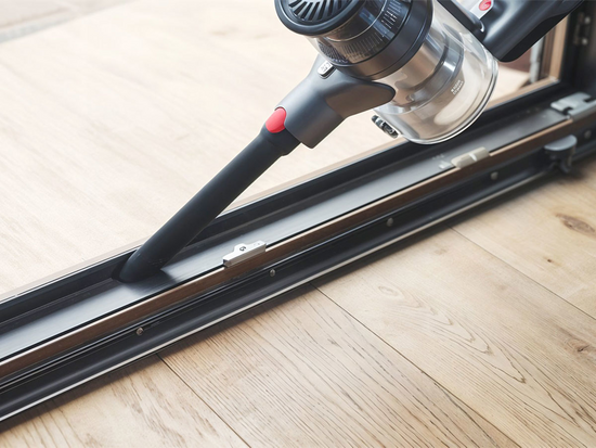 RECHARGEABLE VACUUM CLEANER 200W