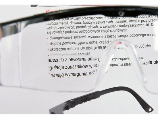 KORREKCIÓS VÉDŐSZEMÜVEG +1.5