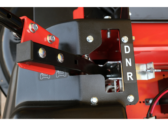 TRAKTORS, BENZĪNA ZĀĻU PĻĀVĒJS - NULLES GRIEŠANA