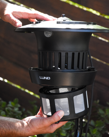 LÁMPARA INSECTICIDA CON VENTILADOR, UV-A 8W, IPX4, SOPORTE