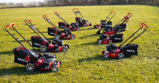 GASOLINE SELF-PROPELLED THREE WHEELS LAWN MOVER 53 CM