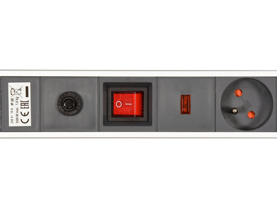 SURGE PROTECTOR POWER STRIP WITH GROUND 6S 3M ALUMINIUM