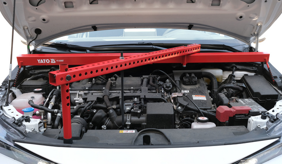 VIGA CON TRAVESAÑO PARA SUSPENDER EL MOTOR. CAPACIDAD DE CARGA 320 KG. ANCHO AJUSTABLE 90-160 CM