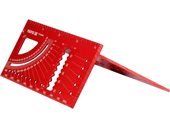 ANGLE SPATIAL EN ALUMINIUM 3D