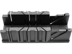 SKRZYNKA UCIOSOWA Z TWORZYWA 2,5" /4 KĄTY/