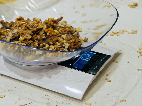 KITCHEN SCALE WITH BOWL 1000ML