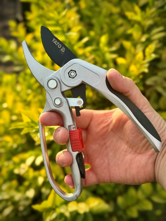 FORBICE A BATTENTE CON CRICCHETTO 200MM