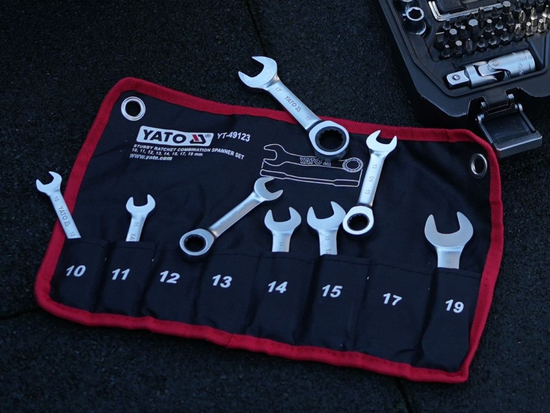 RATCHET WRENCH WITH SHORT HANDLE SET 8PCS