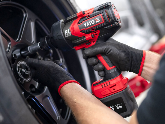 ΚΡΟΥΣΤΙΚΟ ΚΛΕΙΔΙ 18V 3/4'' 2400NM (6AH; BMC) ΓΙΑ ΕΡΓΑΣΙΑ ΜΕ ΒΙΔΕΣ M18 - M36