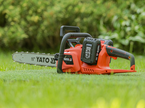 ΑΛΥΣΟΠΡΙΟΝΟ 16'' 2X18V ΧΩΡΊΣ ΒΟΎΡΤΣΕΣ + 2X4AH + ΔΙΠΛΟΣ ΦΟΡΤΙΣΤΗΣ