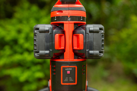 DZĪVŽOGU SKAPĪTIS 55CM 2X18V BEZ AKUMULATORA