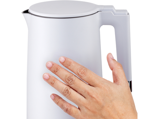 RYCHLOVARNÁ KONVICE 1,5L BÍLÁ, COOL TOUCH