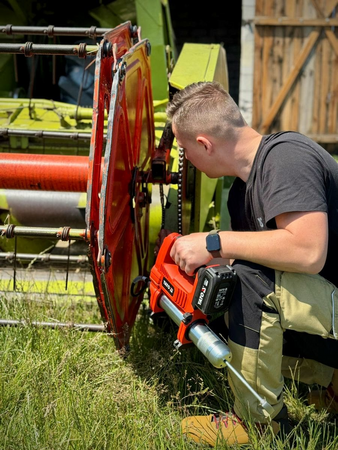 PISTOLA ENGRASE 18V 620 BAR (CUERPO)