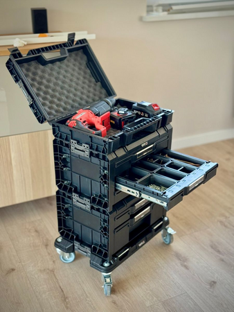 SET NA PLOŠINE 4 KUSOV KRABÍN NÁRADIA, SYSTÉM, MODULAR P05T2T341G2 S12