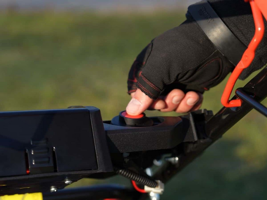 CORTADORA DE GASOLINA DE 53 CM CON TRACCIÓN EL DE 224 CM3