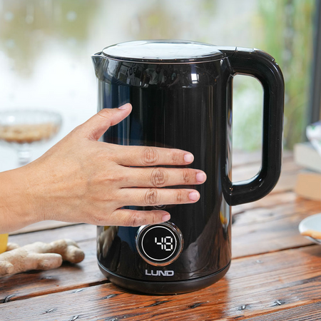 RYCHLOVARNÁ KONVICE 1,7L, NASTAVENÍ TEPLOTY. ČERNÝ