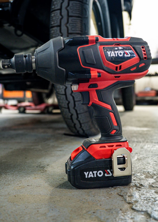 BRUSHLESS IMPACT WRENCH 18V, 3/4'', 2000NM - BODY