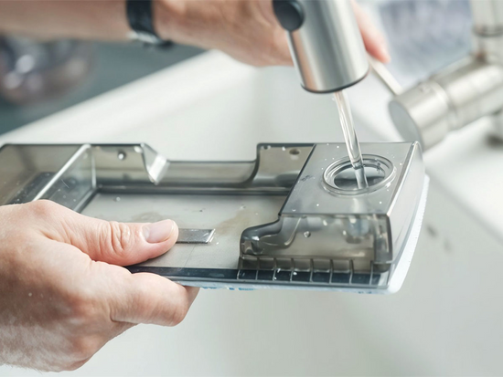 RECHARGEABLE VACUUM CLEANER 200W