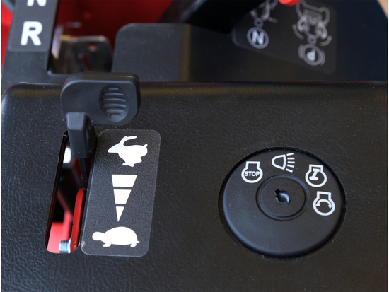 TRATTORE, TOSAERBA A BENZINA - ZERO-TURN